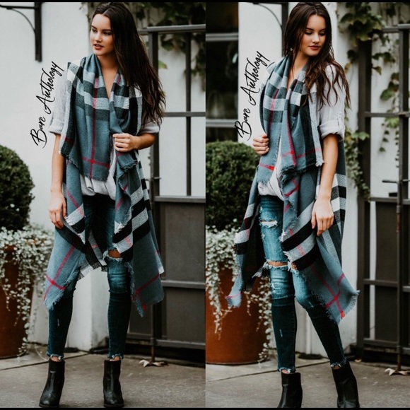 Aluna Levi Jackets & Blazers - Grey Plaid vest w/ arm Holes Aluna Levi Jackets & Blazers - Grey Plaid vest w/ arm Holes